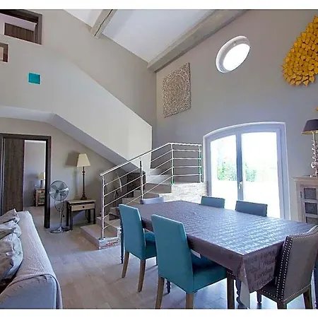 Rigaous - St. Raphael فندق 4*
